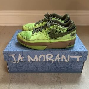 NIKE kids Ja 1 Halloween Zombie size 2Y